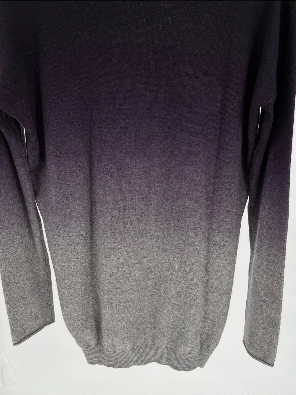 Vince Cashmere Wool Ombre Sweater Size M Gray Deep Purple Lightweight Knit